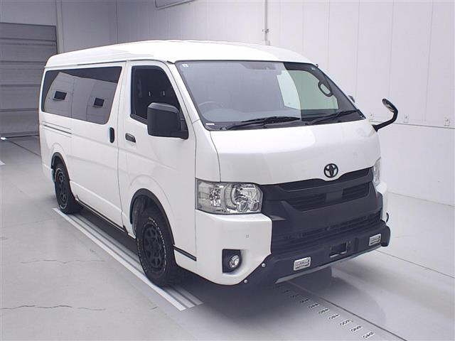 Toyota HiAce 4WD