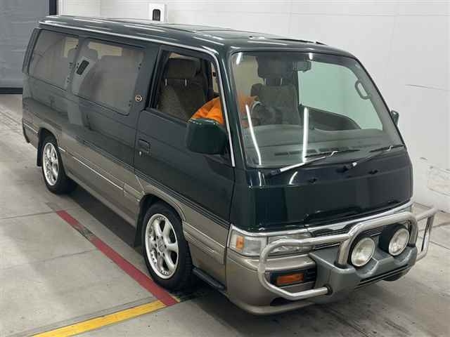 Nissan Caravan E26