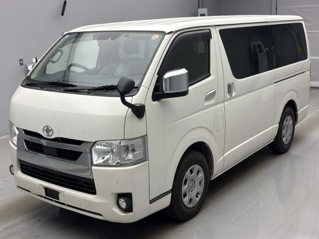 Toyota HiAce H200